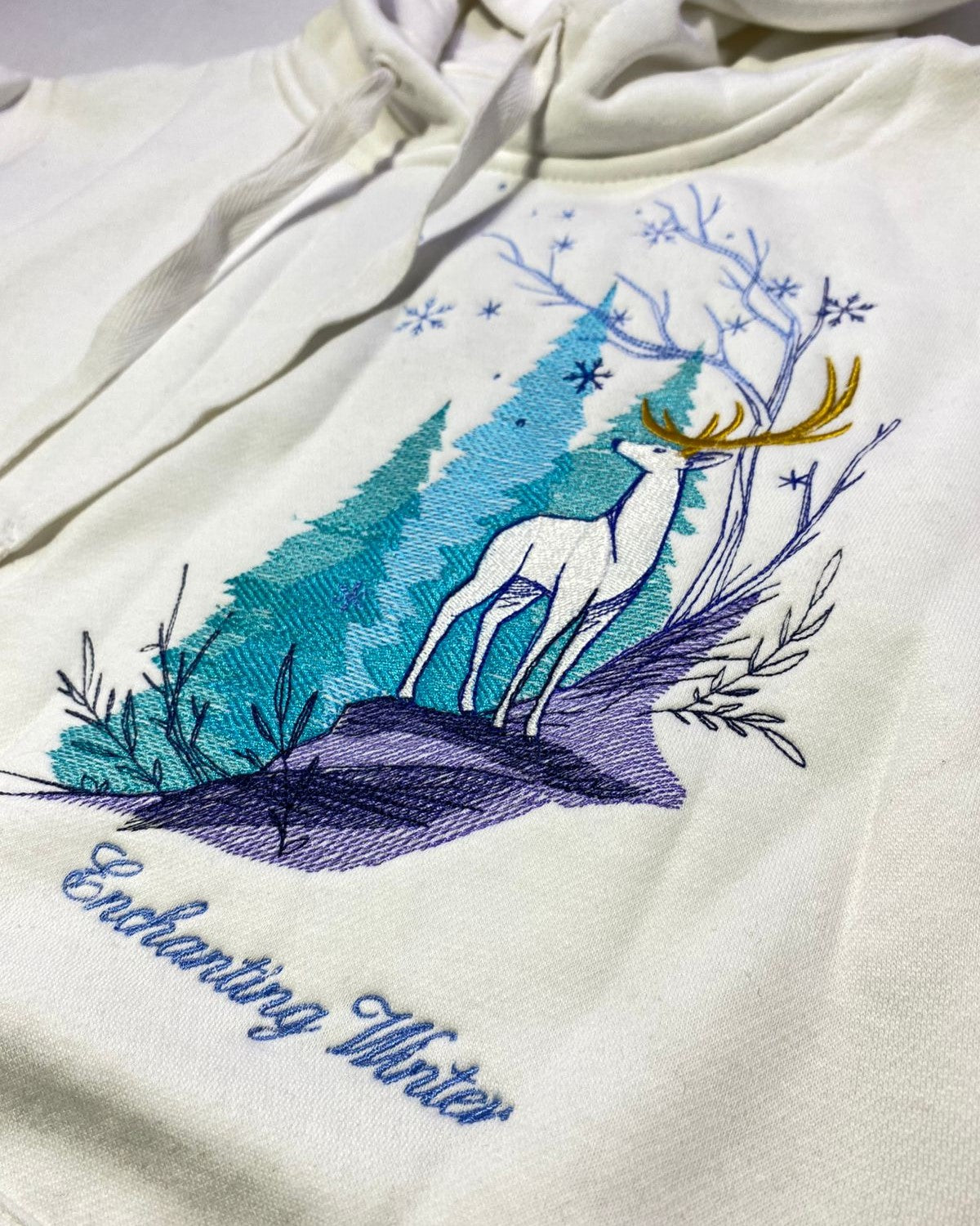 Women's White Winter embroidered Pullover Hoodie